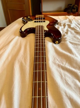 Bajo Fender Precision 75th Aniversario
