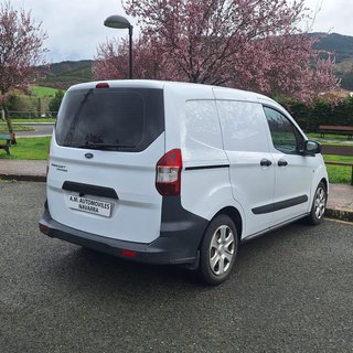 Ford Transit Courier 2019
