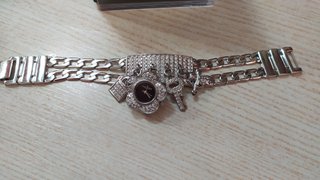 Orologio bracciale donna Haurex in acciaio.