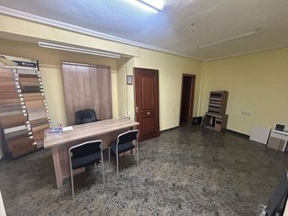 Local comercial en venta en Crevillent