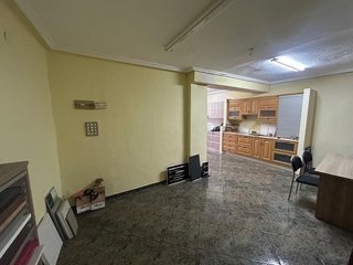 Local comercial en venta en Crevillent