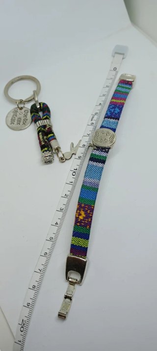 Conjunto Pulsera y Llavero Hecho a Mano