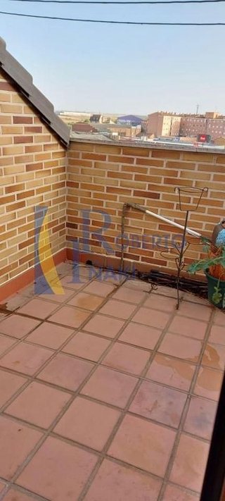 Dúplex en venta en Valencia de Don Juan