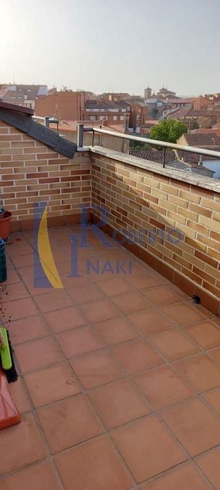 Dúplex en venta en Valencia de Don Juan