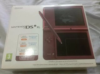 Nintendo DS XL Rossa con Scatola