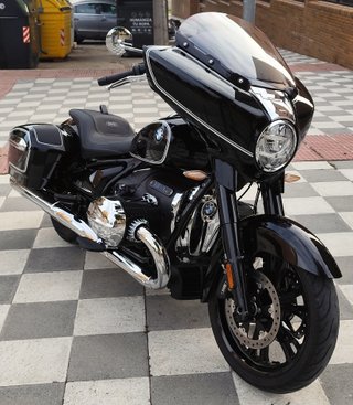 BMW R18 Bagger Negra 2024 - 13.186 km