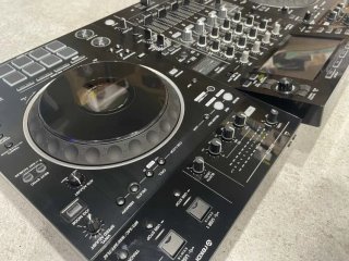 Pioneer DJ XDJ-XZ + Decksaver
