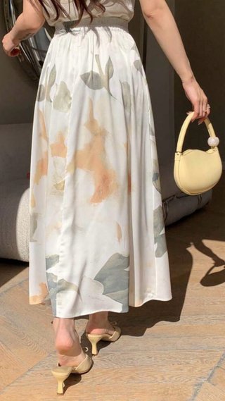 Falda midi estampada multicolor SIN ESTRENAR