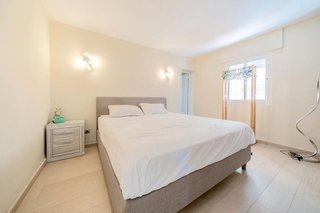 Casa adosada en alquiler en Nueva Andalucía centro en Marbella