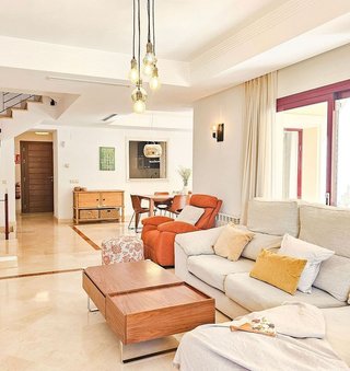 Casa pareada en alquiler en Nueva Andalucía centro en Marbella