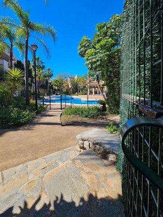 Casa pareada en alquiler en Nueva Andalucía centro en Marbella