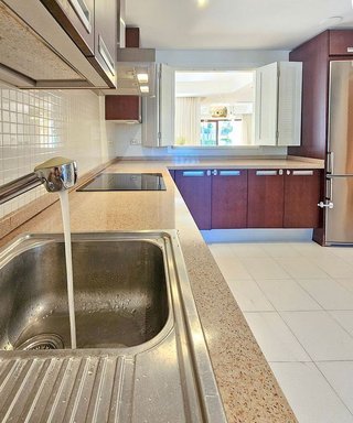 Casa pareada en alquiler en Nueva Andalucía centro en Marbella