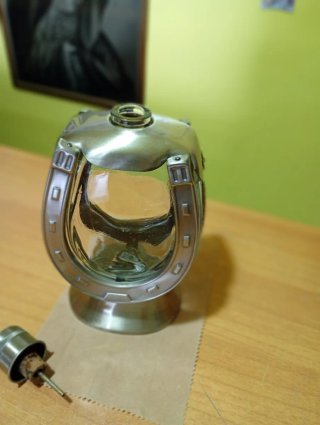 DECANTER MUSICALE VINTAGE DANNEGGIATO