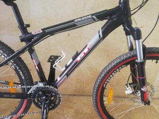 Bici MTB Marca: GT Modelo: avalanche 3.0, 26", S