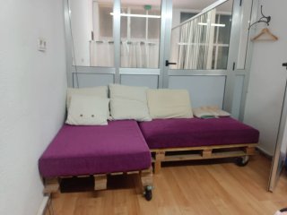 Sofá Palets Morado y Beige