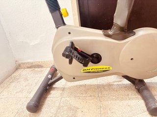 Bicicleta Estática BH Fitness