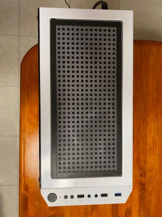 PC MSI con ventiladores RGB