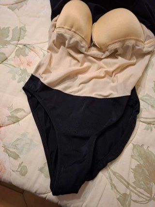 Elegante Costume intero a gonnellina nero