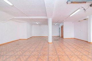 Edificio en venta en Illora
