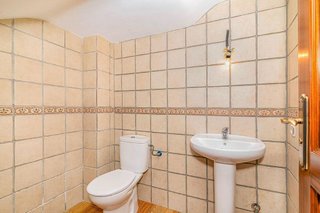 Edificio en venta en Illora