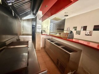 Local comercial en venta en Les Arenes - La Grípia  Can Montllor en Terrassa