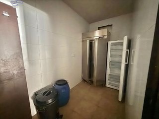 Local comercial en venta en Les Arenes - La Grípia  Can Montllor en Terrassa