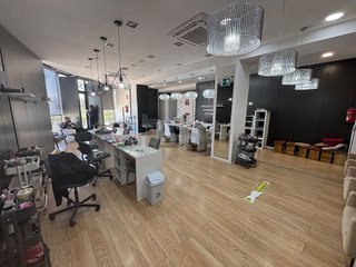 Local comercial en alquiler en Sanchinarro en Madrid