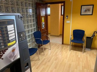 Local comercial en venta en Calvario - Santa Rita en Vigo