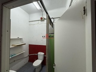 Local comercial en venta en Sant Adrià de Besos