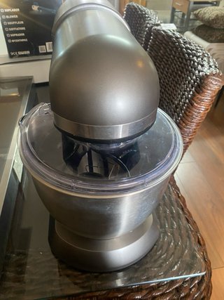 Amasadora Silvercrest gris