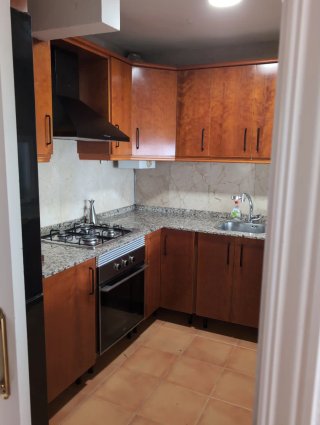 Cocina completa con horno y fuegos