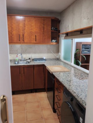 Cocina completa con horno y fuegos