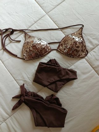 Costume Tezik paillettes oro e marrone