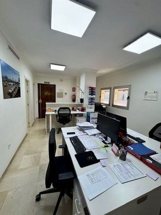 Oficina en alquiler en Playa Bajadilla - Puertos en Marbella