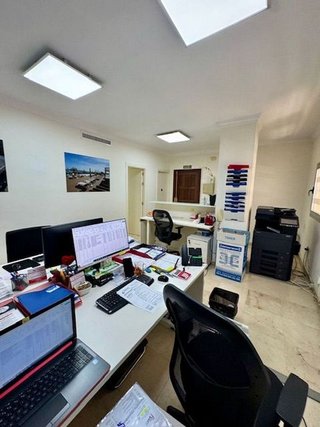 Oficina en alquiler en Playa Bajadilla - Puertos en Marbella