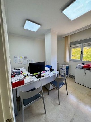 Oficina en alquiler en Playa Bajadilla - Puertos en Marbella