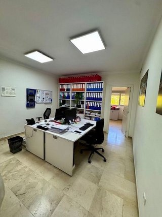 Oficina en alquiler en Playa Bajadilla - Puertos en Marbella