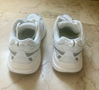 Zapatillas Deportivas Mujer Kelme Blancas