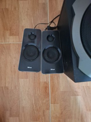 Altavoz Trust Negro y Gris