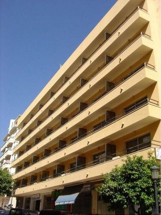 Local comercial en venta en Playa Bajadilla - Puertos en Marbella