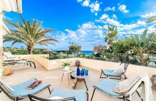 Chalet en alquiler en Elviria en Marbella