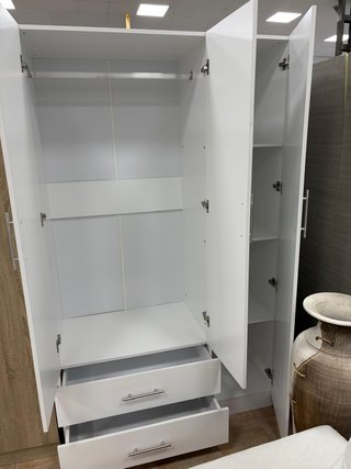 NUEVO!! Armario ropero 3 puertas y 2 cajones