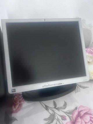 Ordenador HP Intel i3 con Monitor