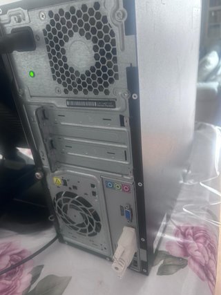 Ordenador HP Intel i3 con Monitor