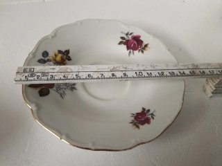 Tazza e piattino porcellana vintage