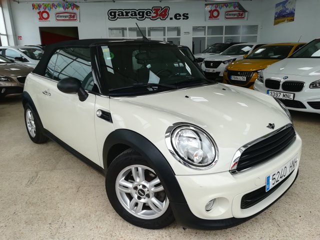 MINI Cabrio 2012