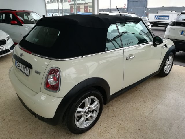 MINI Cabrio 2012
