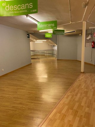 Local comercial en venta en Passeig Maragall - Zona Estació en Gavà