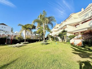Piso en alquiler en Elviria en Marbella