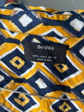 Camisa Bershka Estampada Talla M